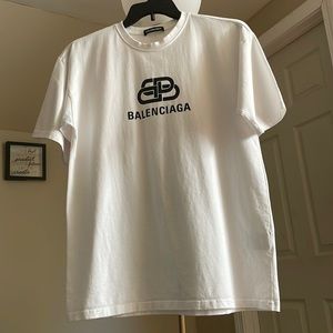 Men’s Balenciaga Oversized BB T-Shirt.